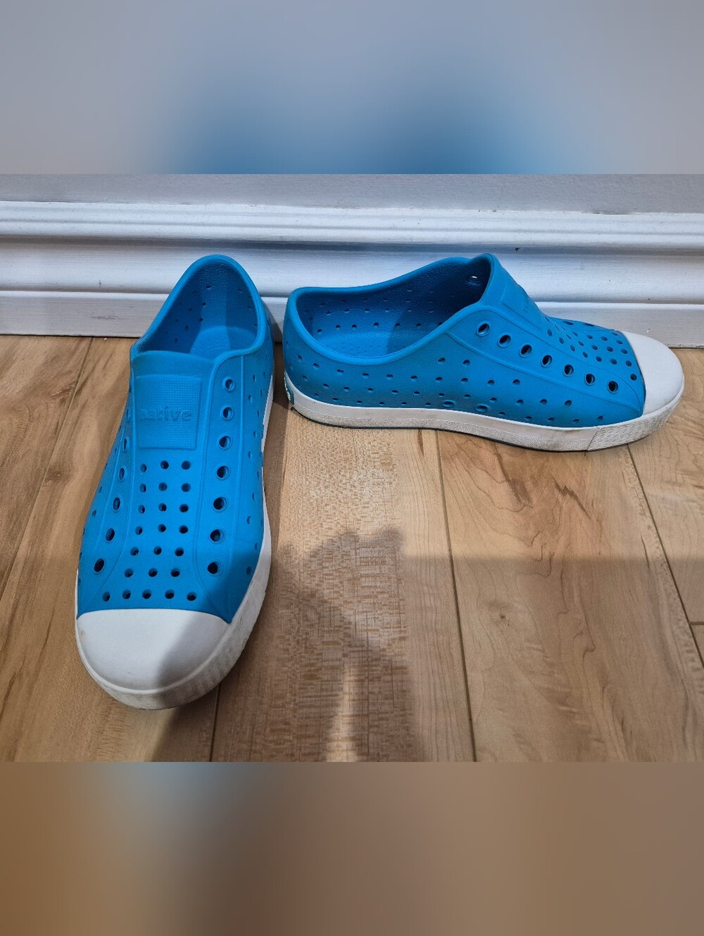 Native youth size 2 blue slip on shoes